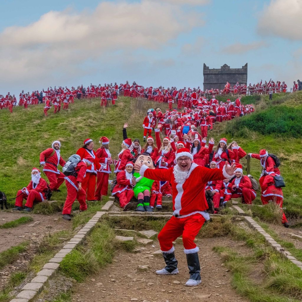 Record-breaking 1,400 Santas Jingle All The Way for Derian House